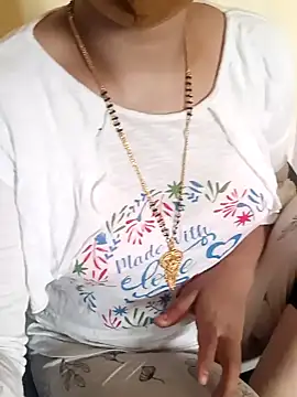 Snapshot of yourtamilcouple chatting on December 2024 05:15:01 AM yourtamilcouple online show from December 2024 05:15:01 AM