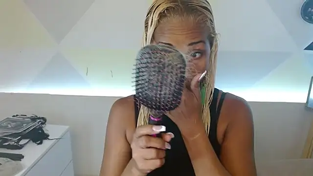 Snapshot of NatashaDormat chatting on November 2025 01:22:01 PM NatashaDormat online show from November 2025 01:22:01 PM