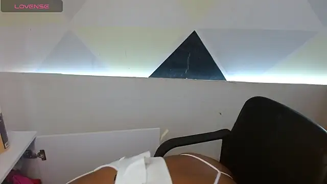 Snapshot of NatashaDormat chatting on November 2025 01:00:02 PM NatashaDormat online show from November 2025 01:00:02 PM