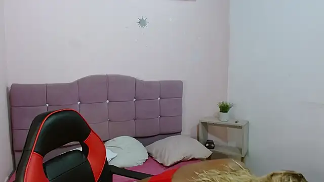 Snapshot of NatashaDormat chatting on December 2025 02:49:01 AM NatashaDormat online show from December 2025 02:49:01 AM