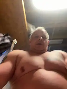 JakubW79 online show from December 2024 11:33:02 AM