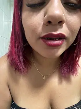 Snapshot of EmmaHot chatting on February 2025 09:04:02 PM EmmaHot online show from February 2025 09:04:02 PM