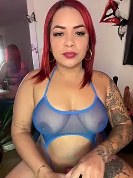 Snapshot of EmmaHot chatting on October 2025 11:43:01 AM EmmaHot online show from October 2025 11:43:01 AM