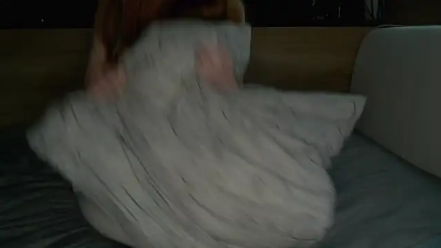 Snapshot of AshlynnMiller chatting on February 2025 12:09:01 AM AshlynnMiller online show from February 2025 12:09:01 AM