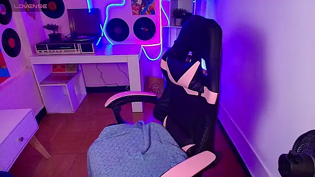 Snapshot of hannaa_jhoonson chatting on March 2025 04:23:02 AM hannaa jhoonson online show from March 2025 04:23:02 AM