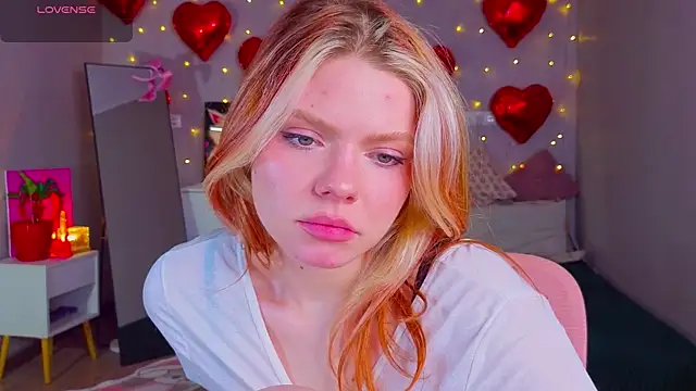 Red  Candy online show from March 2026 03:18:01 PM