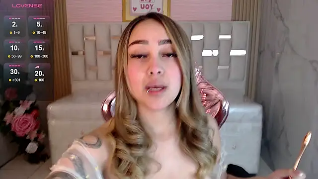 Snapshot of merloth_sub chatting on March 2025 03:56:02 AM merloth sub online show from March 2025 03:56:02 AM