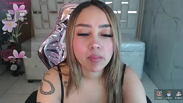 Snapshot of merloth_sub chatting on March 2025 09:34:02 AM merloth sub online show from March 2025 09:34:02 AM