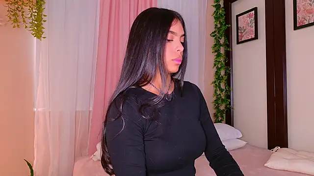 Snapshot of Zafiiro_Blue chatting on November 2025 06:08:01 PM Zafiiro Blue online show from November 2025 06:08:01 PM