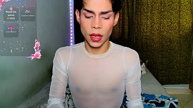 Snapshot of femboykeene chatting on October 2025 08:20:02 PM femboykeene online show from October 2025 08:20:02 PM