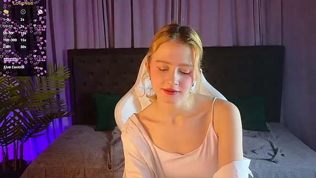 Snapshot of jenny_bunny_ chatting on March 2025 05:18:02 AM jenny bunny online show from March 2025 05:18:02 AM