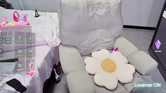 Feifei-cn online show from October 2025 02:49:01 PM