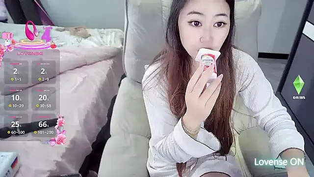 Feifei-cn online show from October 2025 01:55:02 AM