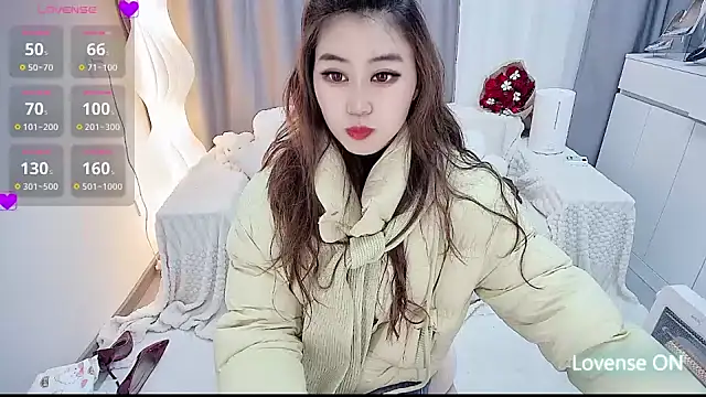 Feifei-cn online show from February 2026 12:46:01 PM