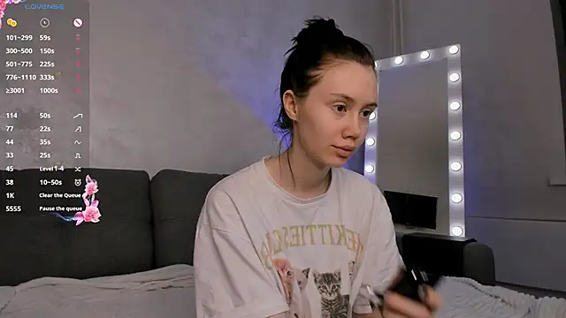 emilia walton online show from December 2024 11:43:01 AM