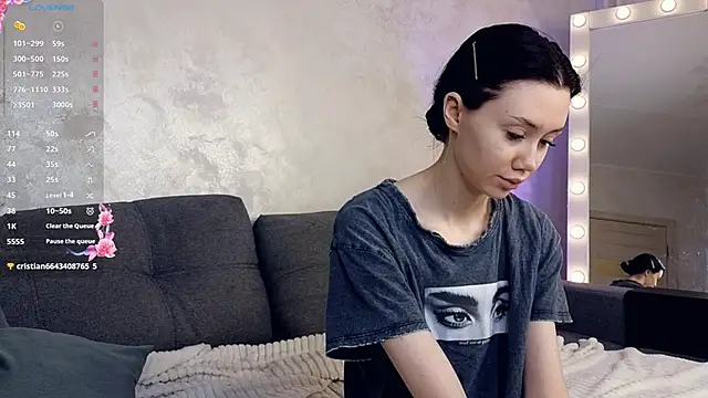 emilia walton online show from January 2025 12:53:02 PM