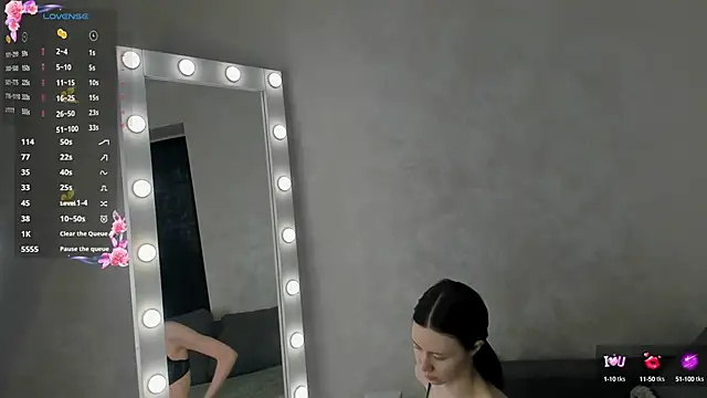 emilia walton online show from March 2025 01:12:01 PM