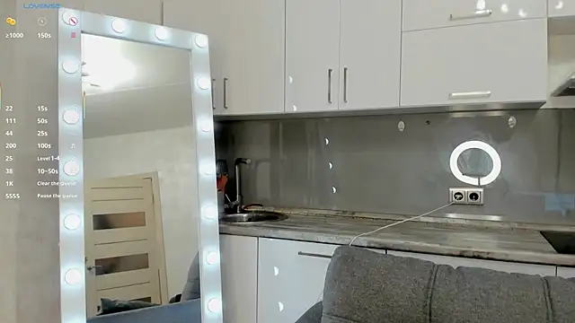 emilia walton online show from October 2025 02:29:01 PM