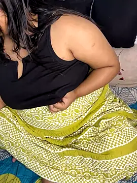 Snapshot of RDX_BOY28 chatting on December 2025 09:14:01 AM RDX BOY28 online show from December 2025 09:14:01 AM