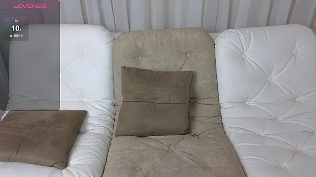 Snapshot of AlisssaRose chatting on December 2024 07:12:01 PM AlisssaRose online show from December 2024 07:12:01 PM