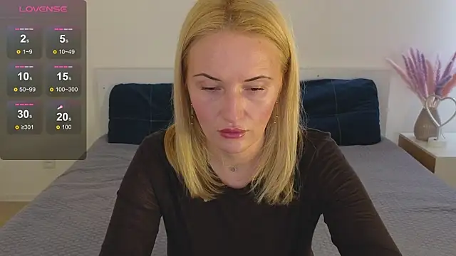 Snapshot of AlisssaRose chatting on January 2025 09:13:01 AM AlisssaRose online show from January 2025 09:13:01 AM