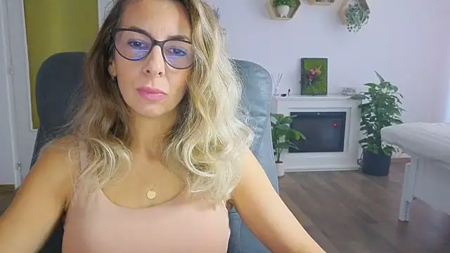 SukyGirl online show from October 2025 08:04:02 AM