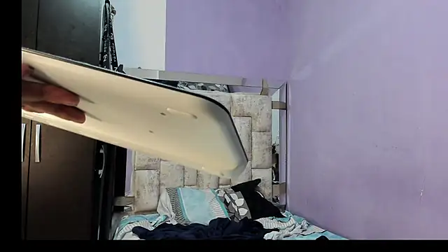 Snapshot of ReisheII_Andersom chatting on January 2025 09:39:01 PM ReisheII Andersom online show from January 2025 09:39:01 PM