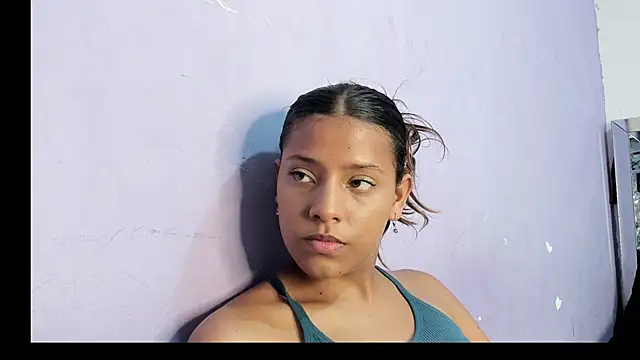 Snapshot of ReisheII_Andersom chatting on December 2025 12:40:02 AM ReisheII Andersom online show from December 2025 12:40:02 AM