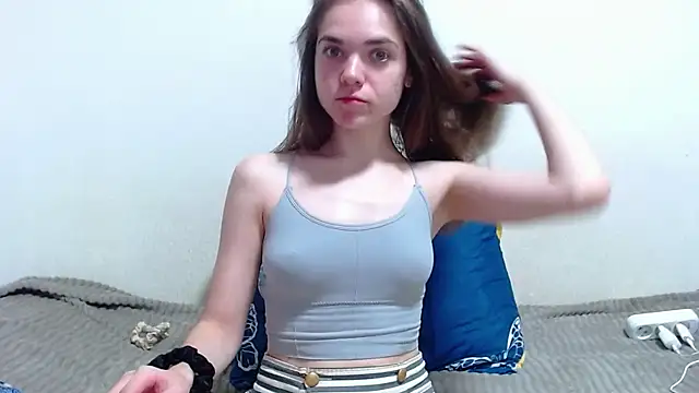 Snapshot of SallyMkn chatting on September 2025 05:57:02 PM SallyMkn online show from September 2025 05:57:02 PM