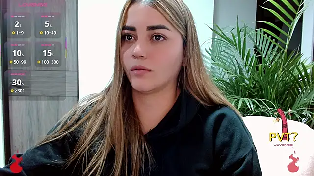 Snapshot of Lucia_star__ chatting on November 2025 02:55:02 AM Lucia star online show from November 2025 02:55:02 AM