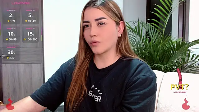 Snapshot of Lucia_star__ chatting on November 2025 07:12:02 PM Lucia star online show from November 2025 07:12:02 PM