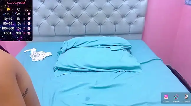 Snapshot of Angelica_Blue chatting on December 2024 03:30:01 PM Angelica Blue online show from December 2024 03:30:01 PM