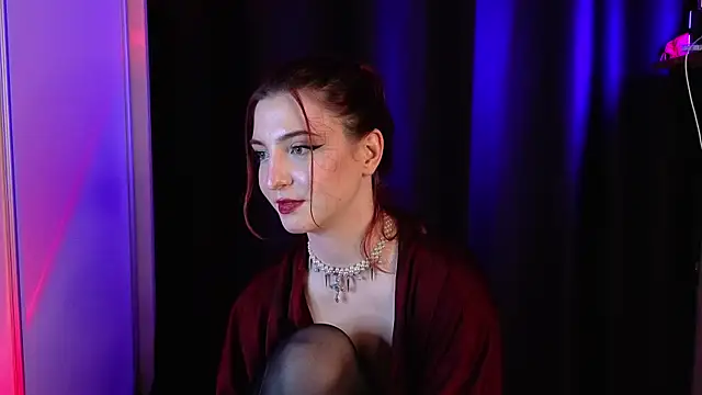 Snapshot of LisaVamp chatting on December 2024 02:25:02 AM LisaVamp online show from December 2024 02:25:02 AM