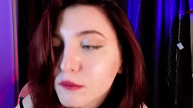 Snapshot of LisaVamp chatting on January 2025 01:21:02 AM LisaVamp online show from January 2025 01:21:02 AM