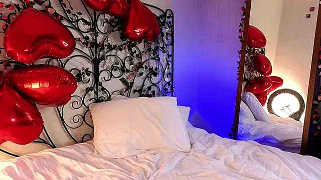 Snapshot of LisaVamp chatting on February 2025 12:27:02 AM LisaVamp online show from February 2025 12:27:02 AM