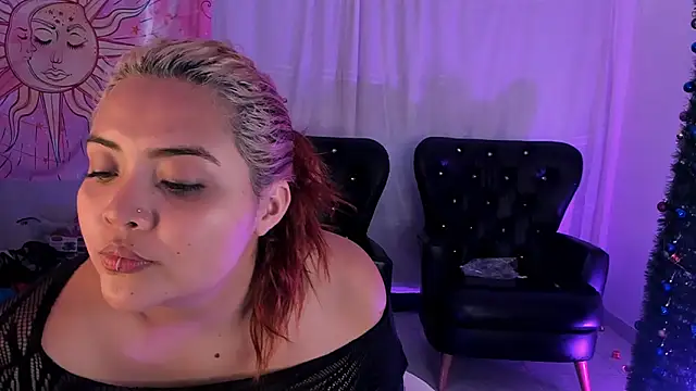 Snapshot of Agatha_humidity chatting on December 2024 07:22:01 PM Agatha humidity online show from December 2024 07:22:01 PM