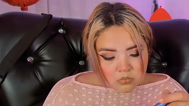 Snapshot of Agatha_humidity chatting on February 2025 06:47:02 PM Agatha humidity online show from February 2025 06:47:02 PM