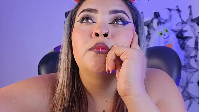 Snapshot of Agatha_humidity chatting on October 2025 05:16:02 AM Agatha humidity online show from October 2025 05:16:02 AM