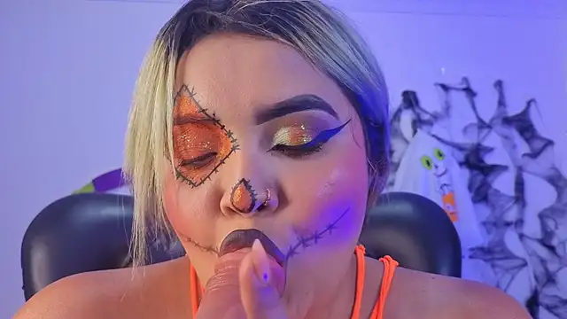 Snapshot of Agatha_humidity chatting on October 2025 05:10:02 AM Agatha humidity online show from October 2025 05:10:02 AM