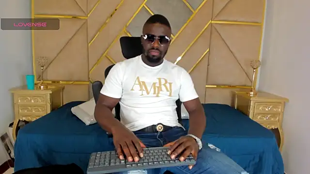 Latrellx7 online show from October 2025 03:10:01 AM