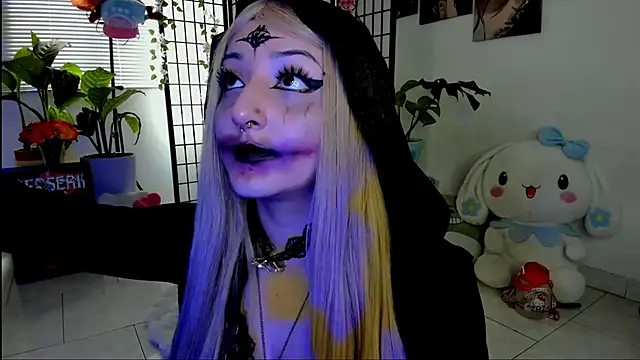 Snapshot of julyana_ chatting on November 2025 05:23:02 PM julyana online show from November 2025 05:23:02 PM