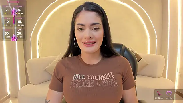 GiaFerrara online show from November 2025 02:50:02 AM