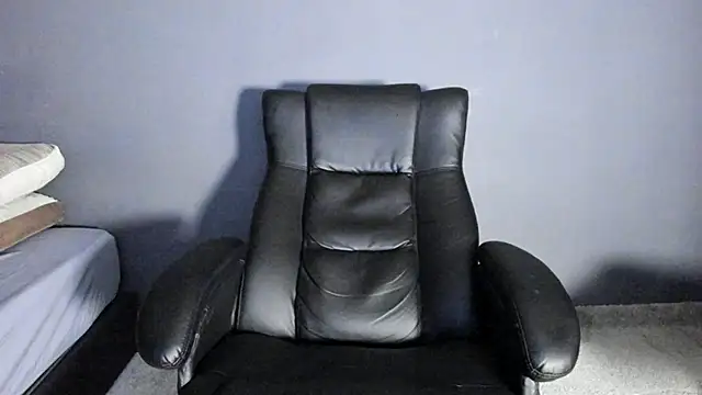 Snapshot of Brock_hurn1 chatting on November 2025 01:37:01 AM Brock hurn1 online show from November 2025 01:37:01 AM