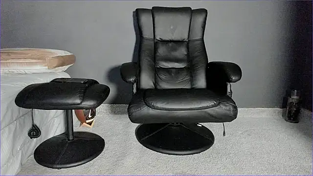 Snapshot of Brock_hurn1 chatting on February 2026 02:10:01 AM Brock hurn1 online show from February 2026 02:10:01 AM