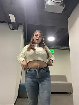 sweet valery21 online show from March 2025 02:41:01 PM