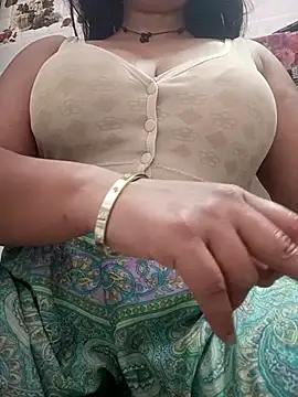 Snapshot of cute-mahek chatting on March 2026 05:17:01 PM cute-mahek online show from March 2026 05:17:01 PM