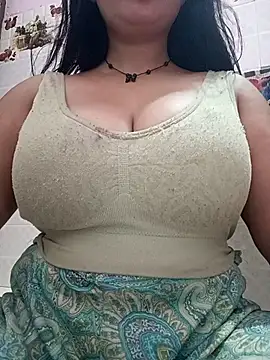 Snapshot of cute-mahek chatting on April 2026 07:00:01 PM cute-mahek online show from April 2026 07:00:01 PM