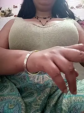 Snapshot of cute-mahek chatting on April 2026 06:38:02 PM cute-mahek online show from April 2026 06:38:02 PM