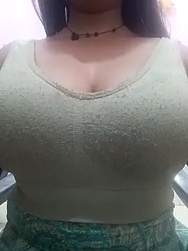 Snapshot of cute-mahek chatting on April 2026 06:09:01 PM cute-mahek online show from April 2026 06:09:01 PM