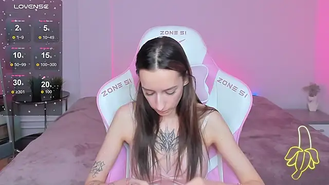 Snapshot of Doris_Scott chatting on March 2025 02:23:01 PM Doris Scott online show from March 2025 02:23:01 PM